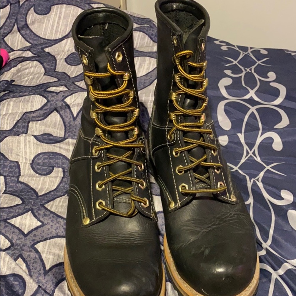 Men’s 8.5 leather upper balance boots